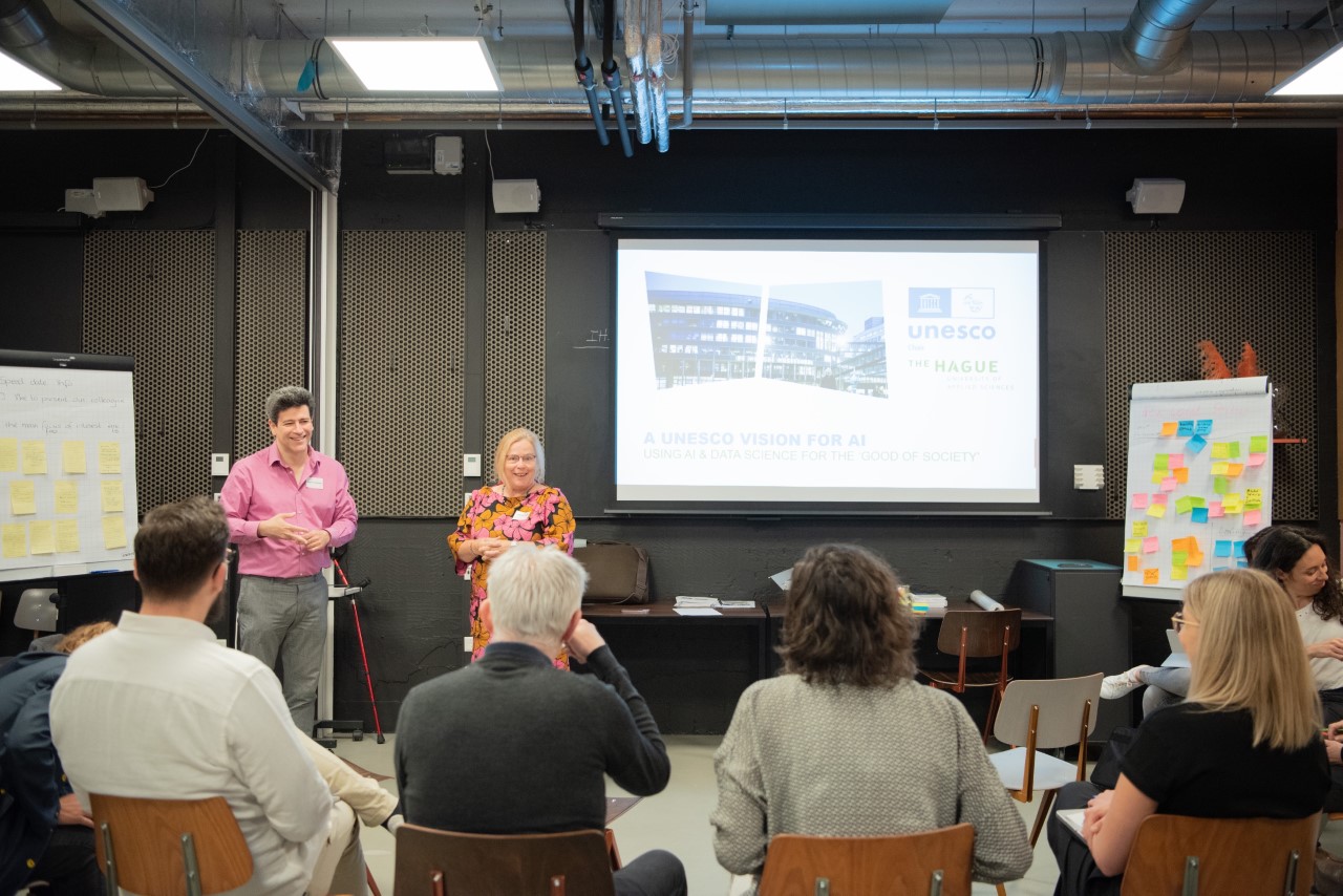 Speakers and participants at the seminar