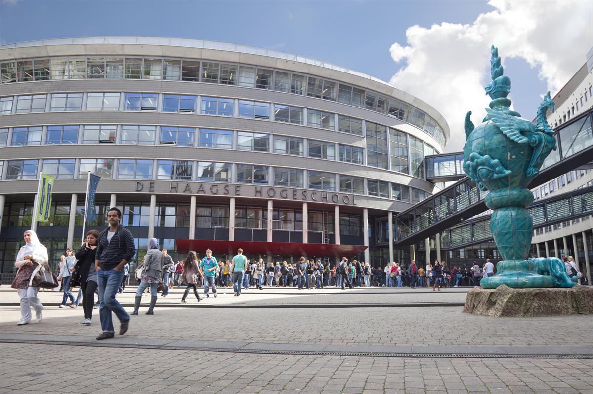 Hogeschool gebouw Den Haag 