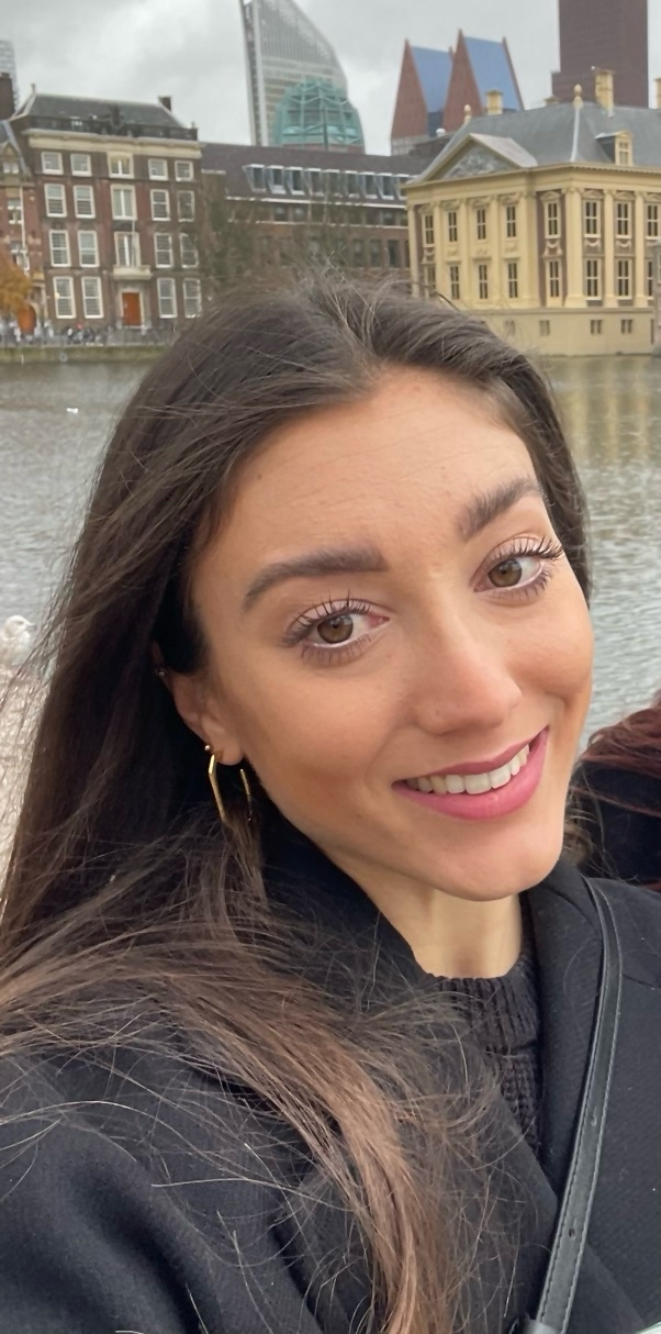 Julia Sofia Dogas​​ 